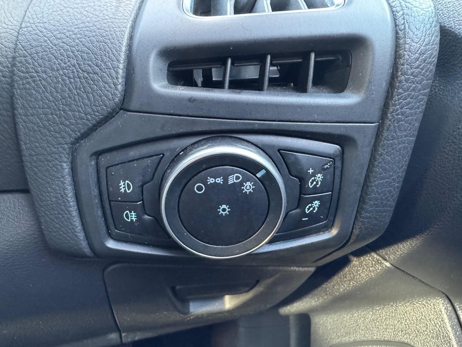 Used Ford Focus 2017 for sale - 77050109: Photo 20