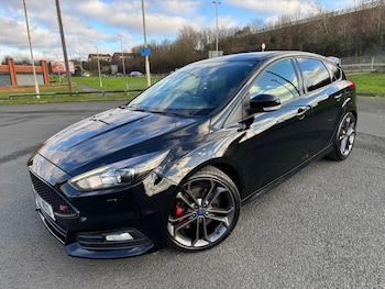 Used Ford Focus 2017 for sale - 77050109: Photo