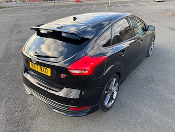 Used Ford Focus 2017 for sale - 77050109: Photo