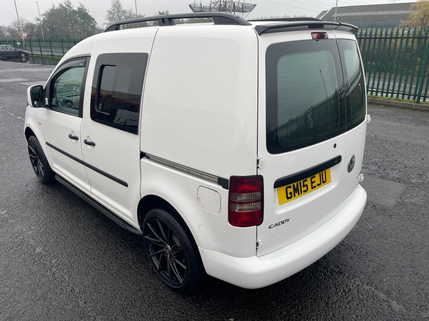 Used Volkswagen Caddy 2015 for sale - 76997504: Photo 2