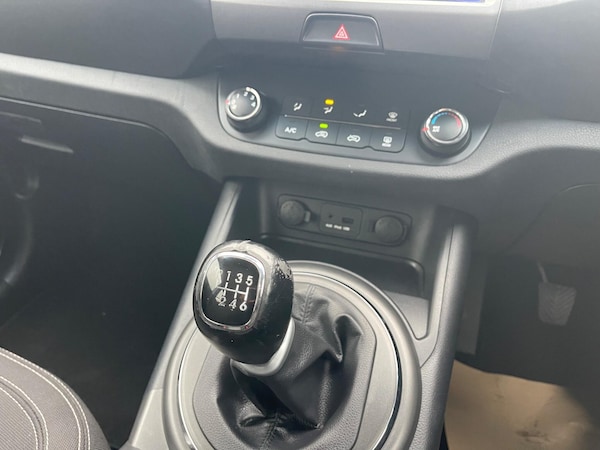 Used Kia Sportage 2011 for sale - 76085038: Photo 19