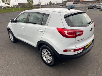 Used Kia Sportage 2011 for sale - 76085038: Photo 2