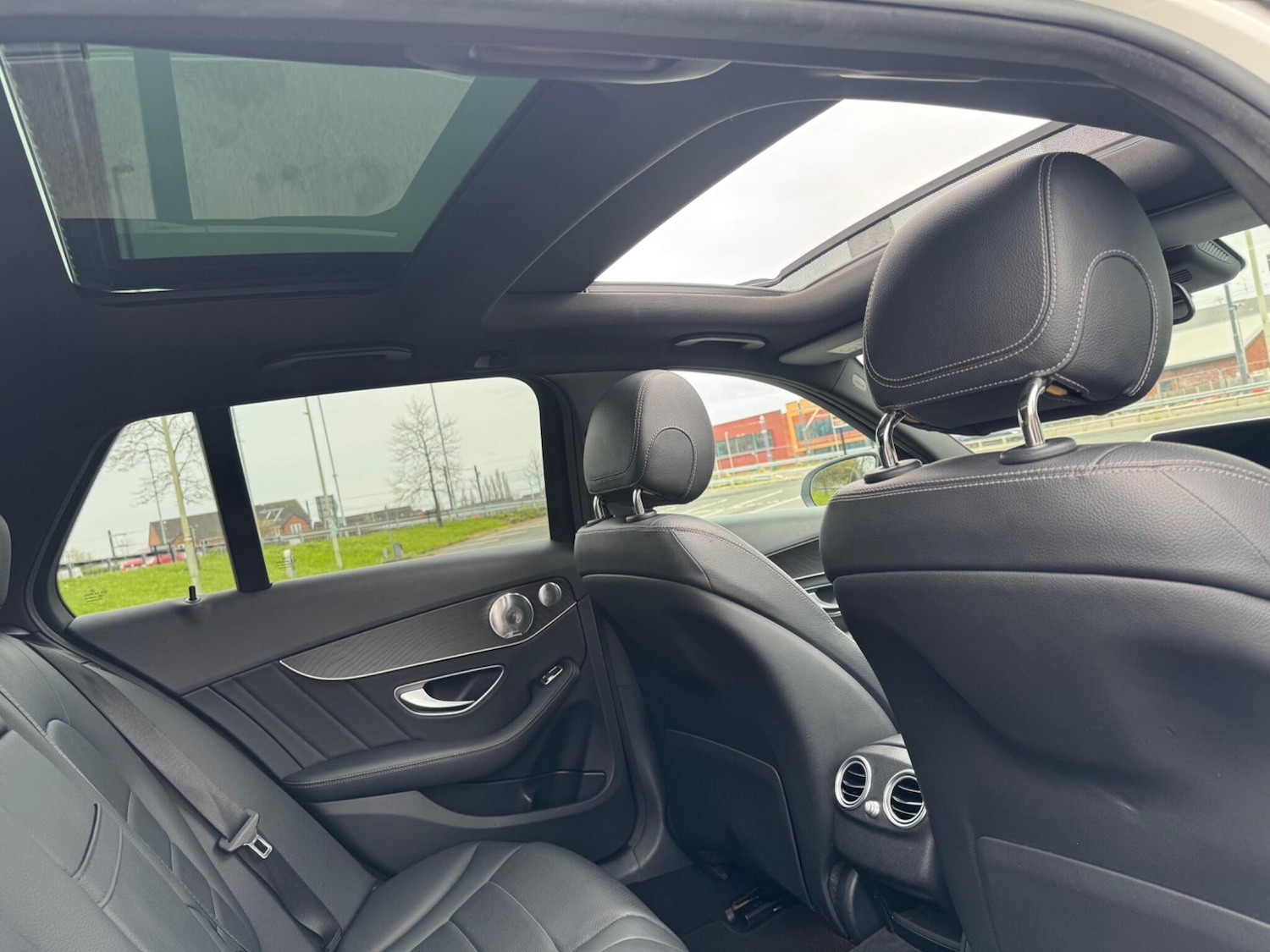 Used Mercedes-Benz C Class 2017 for sale - 78072288: Photo 17