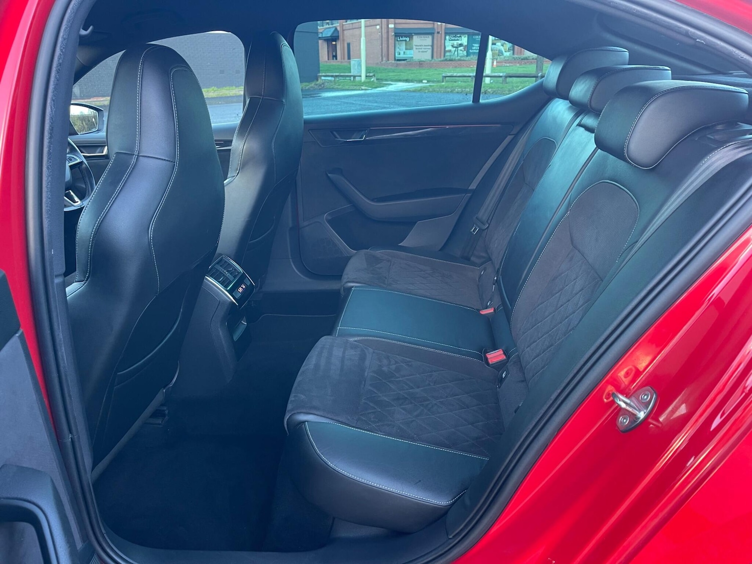 Used Skoda Superb 2017 for sale - 76759514: Photo 17