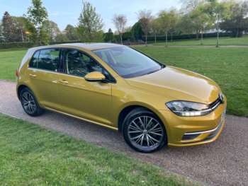 Used Volkswagen Golf 2017 for sale - 74534868: Photo