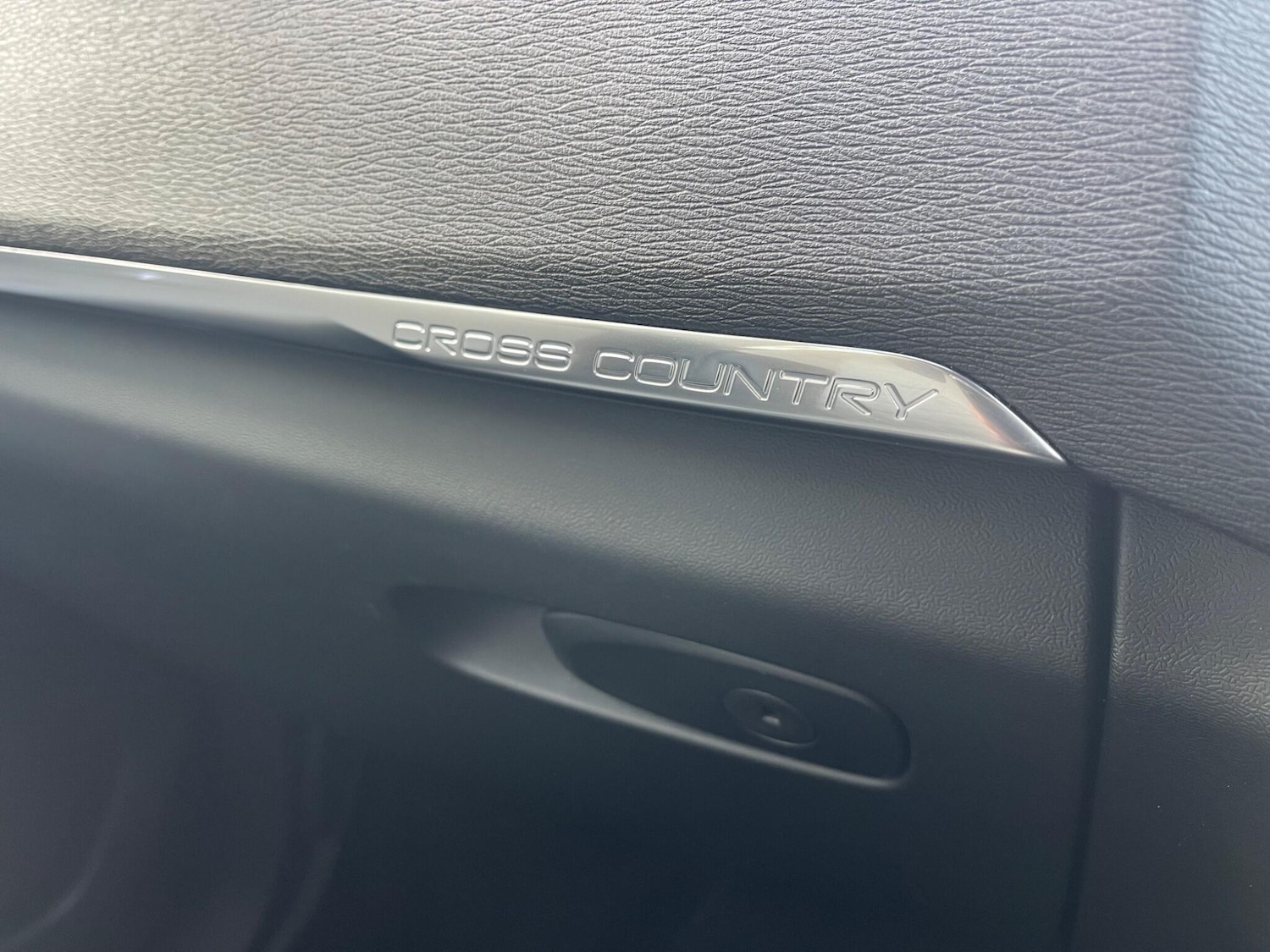 Used Volvo V40 2014 for sale - 76657284: Photo 19