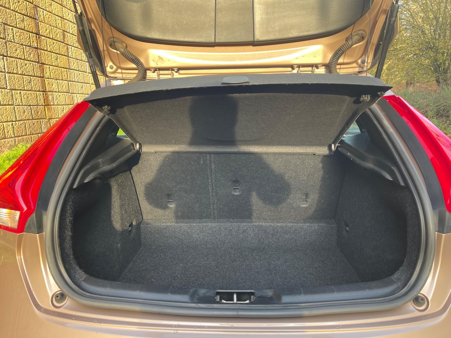 Used Volvo V40 2014 for sale - 76657284: Photo 23