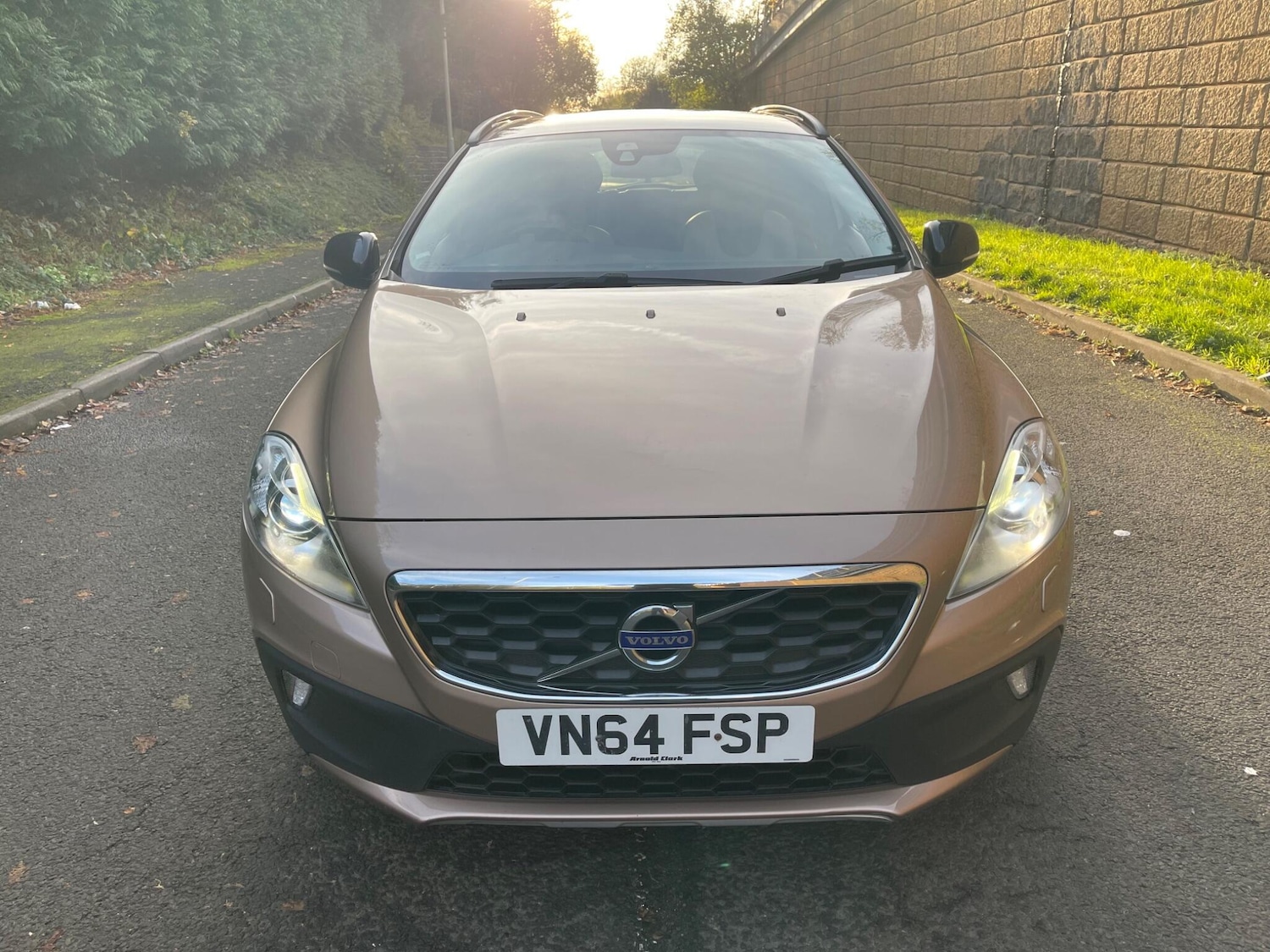Used Volvo V40 2014 for sale - 76657284: Photo 3