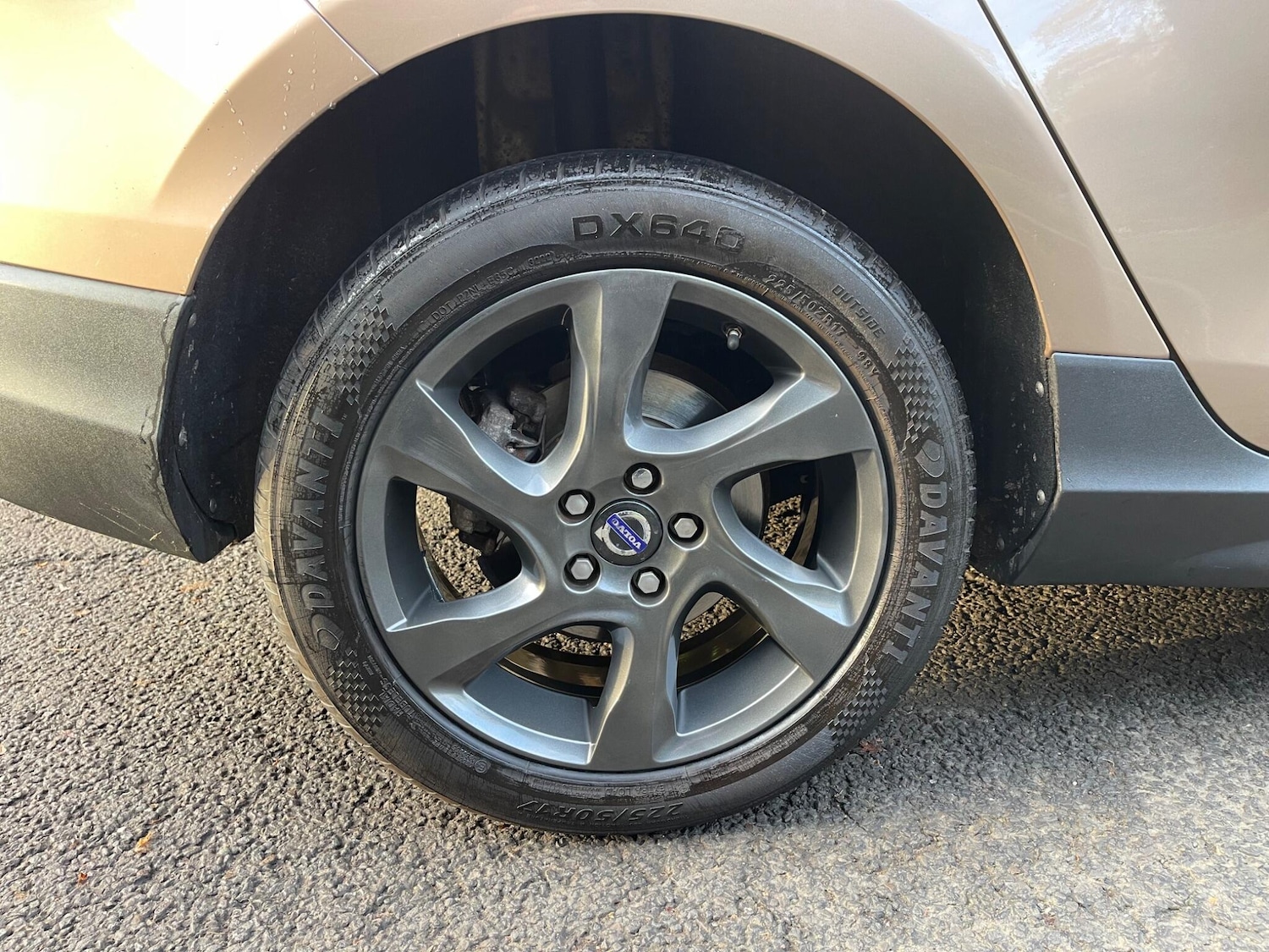 Used Volvo V40 2014 for sale - 76657284: Photo 30