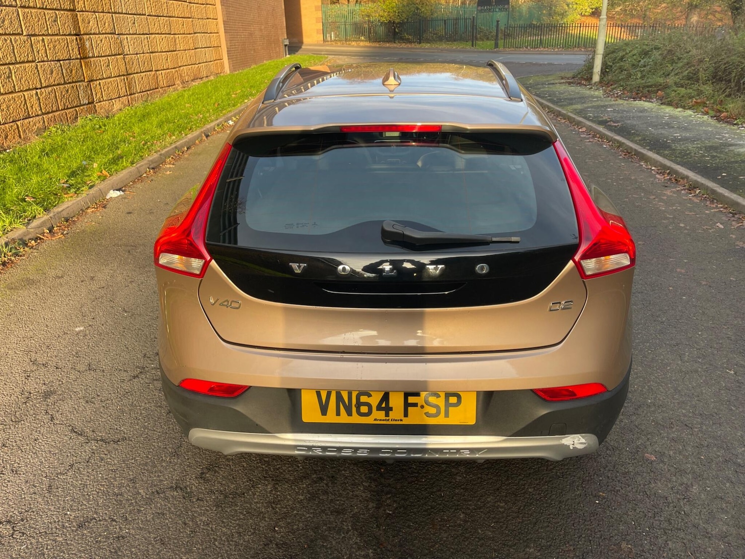 Used Volvo V40 2014 for sale - 76657284: Photo 4