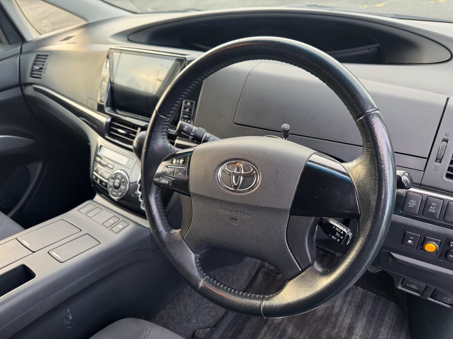 Used Toyota Estima 2025 for sale - 76964442: Photo 9