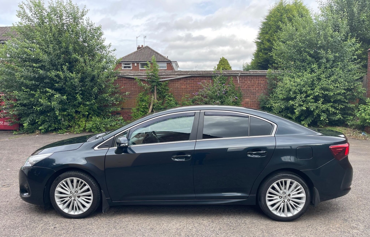 Used Toyota Avensis 2015 for sale - 76988013: Photo 8