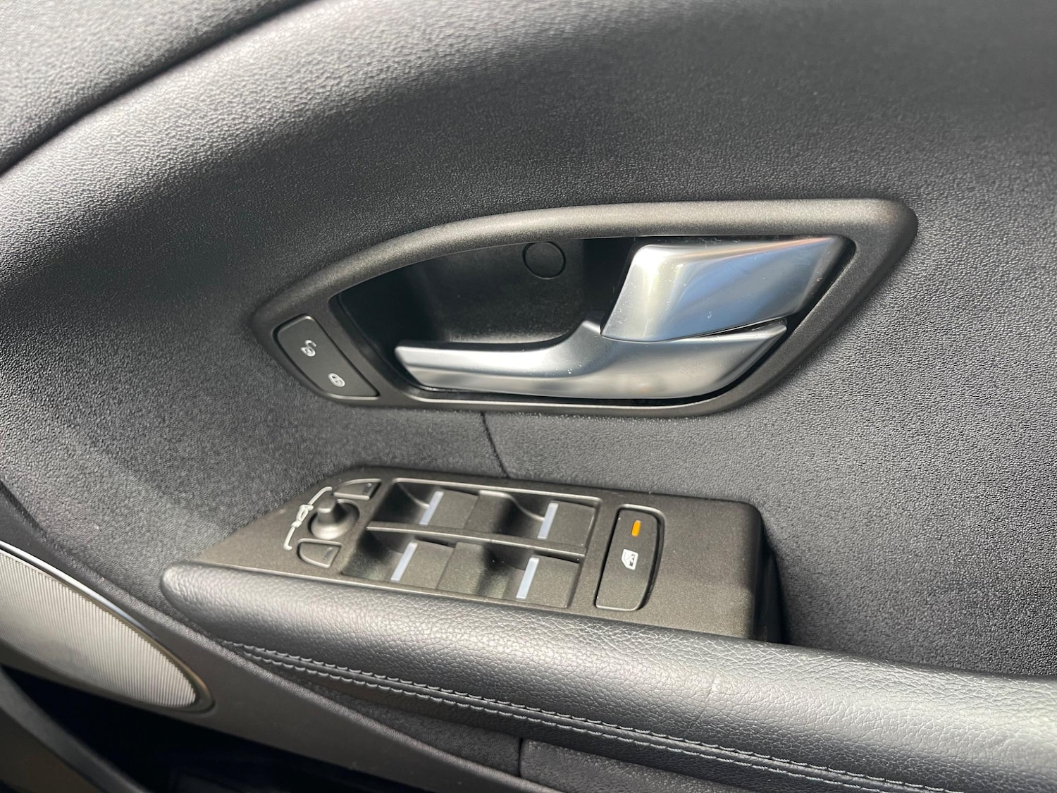 Used Land Rover Range Rover Evoque 2016 for sale - 77710418: Photo 24