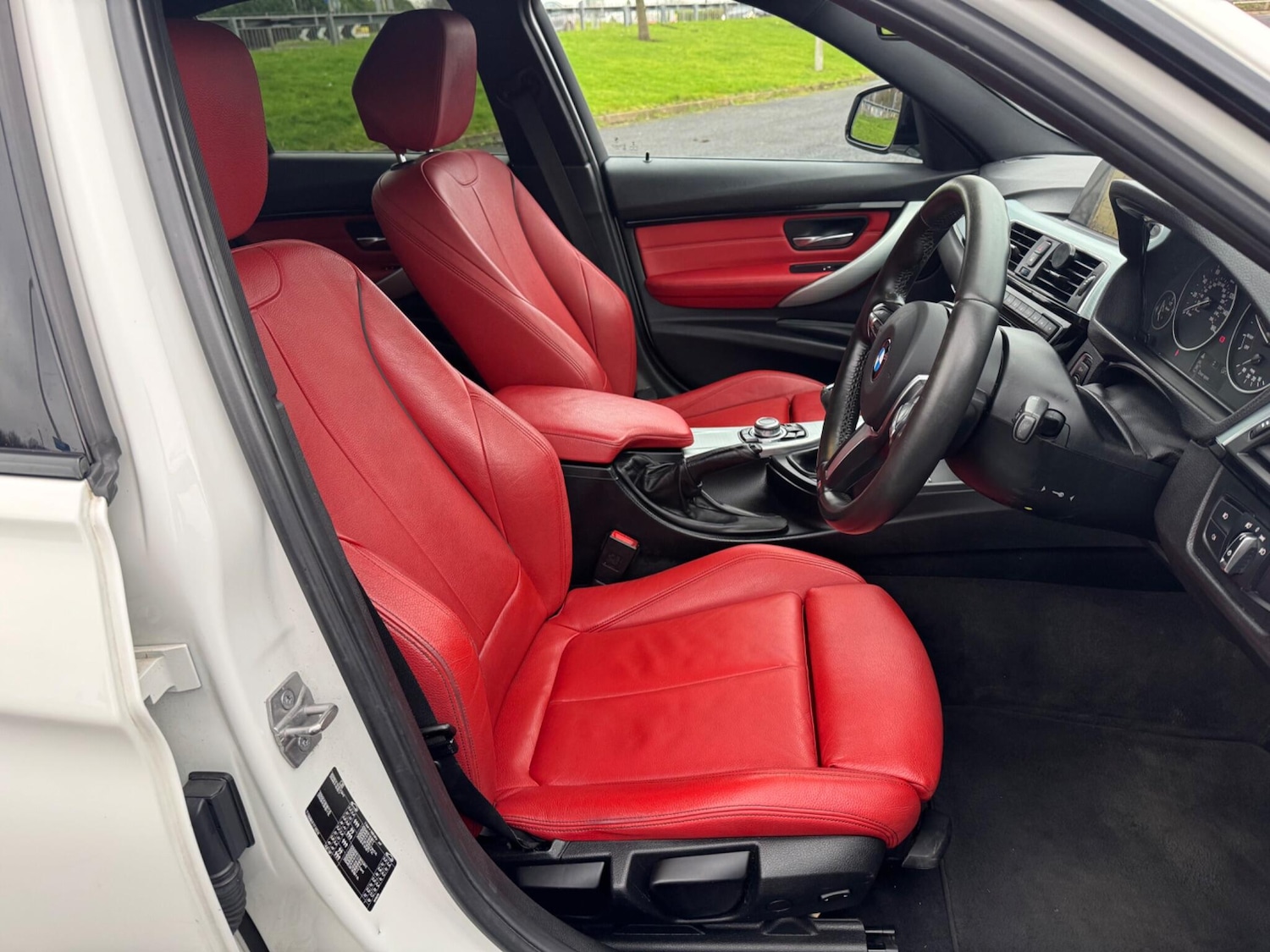 Used BMW 3 Series 2016 for sale - 77411768: Photo 12