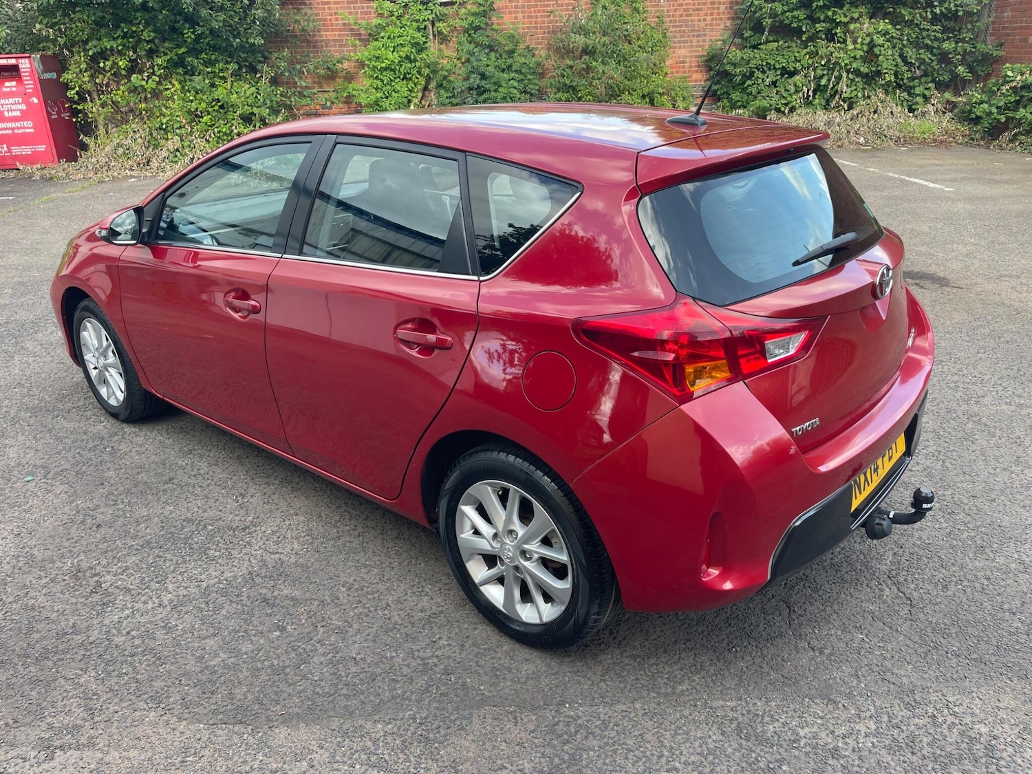 Used Toyota Auris 2014 for sale - 77898342: Photo 2
