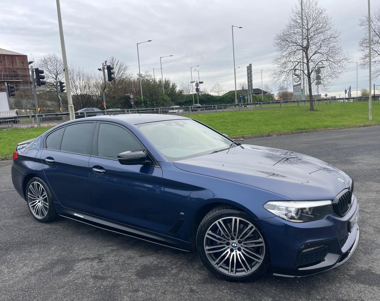 Used BMW 5 Series 2017 for sale - 76715256: Photo 1