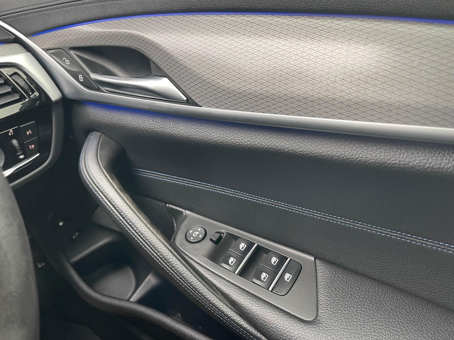 Used BMW 5 Series 2017 for sale - 76715256: Photo 20