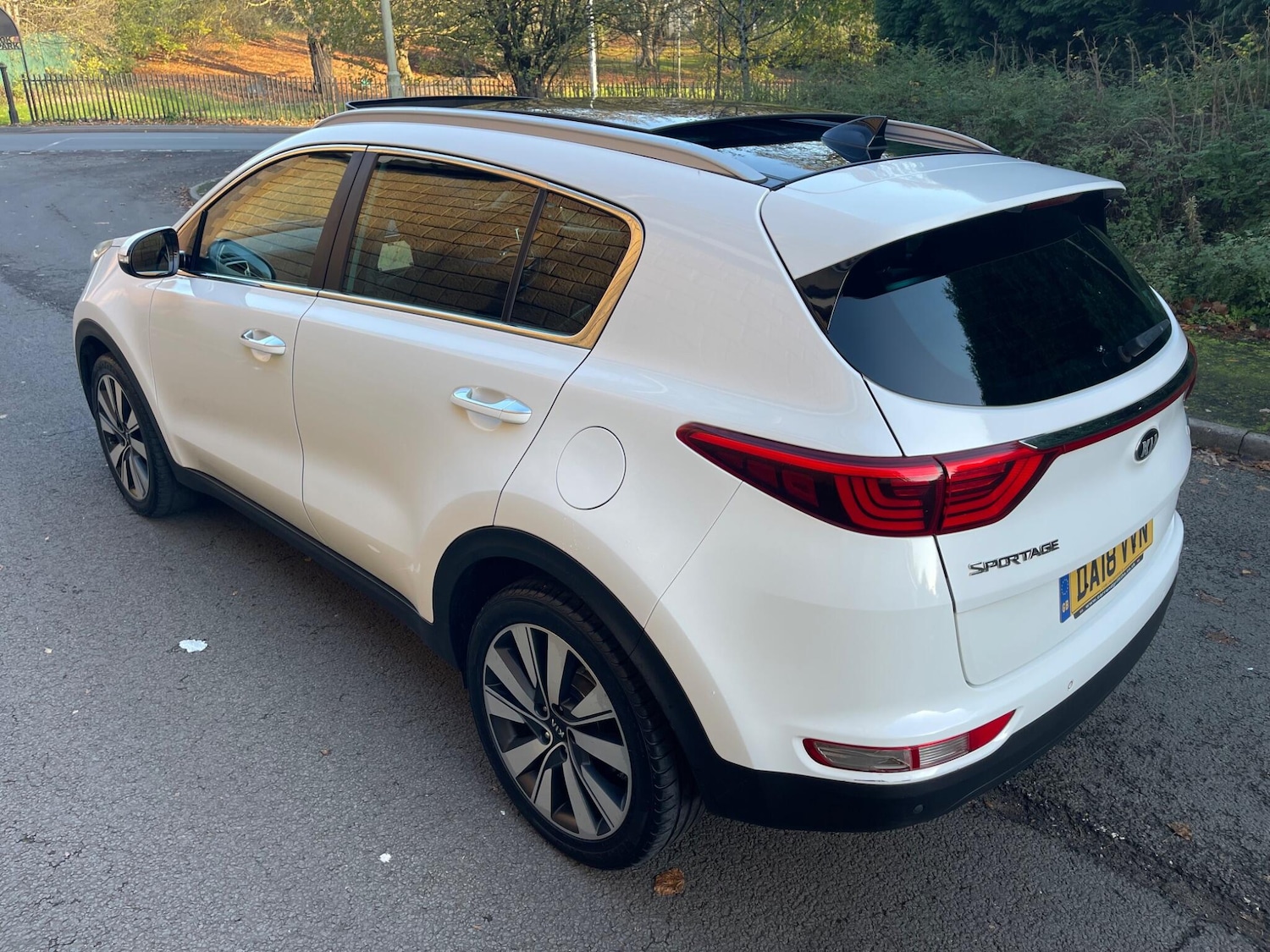 Used Kia Sportage 2018 for sale - 76645539: Photo 2