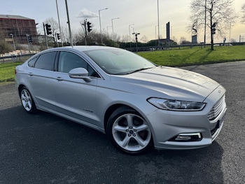 2018 (68) - 2.0 Hybrid Titanium Edition 4dr Auto