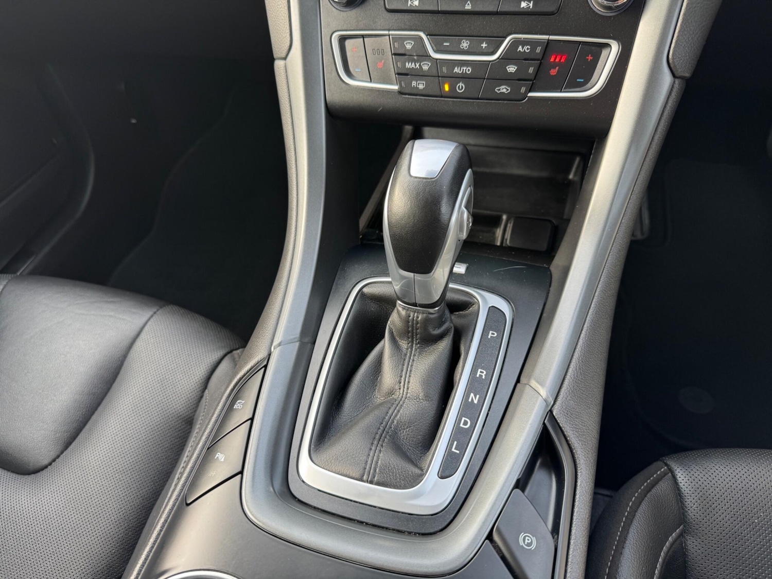 Used Ford Mondeo 2018 for sale - 77559446: Photo 22