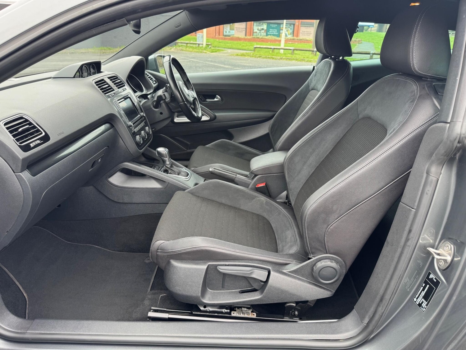 Used Volkswagen Scirocco 2017 for sale - 77799022: Photo 14