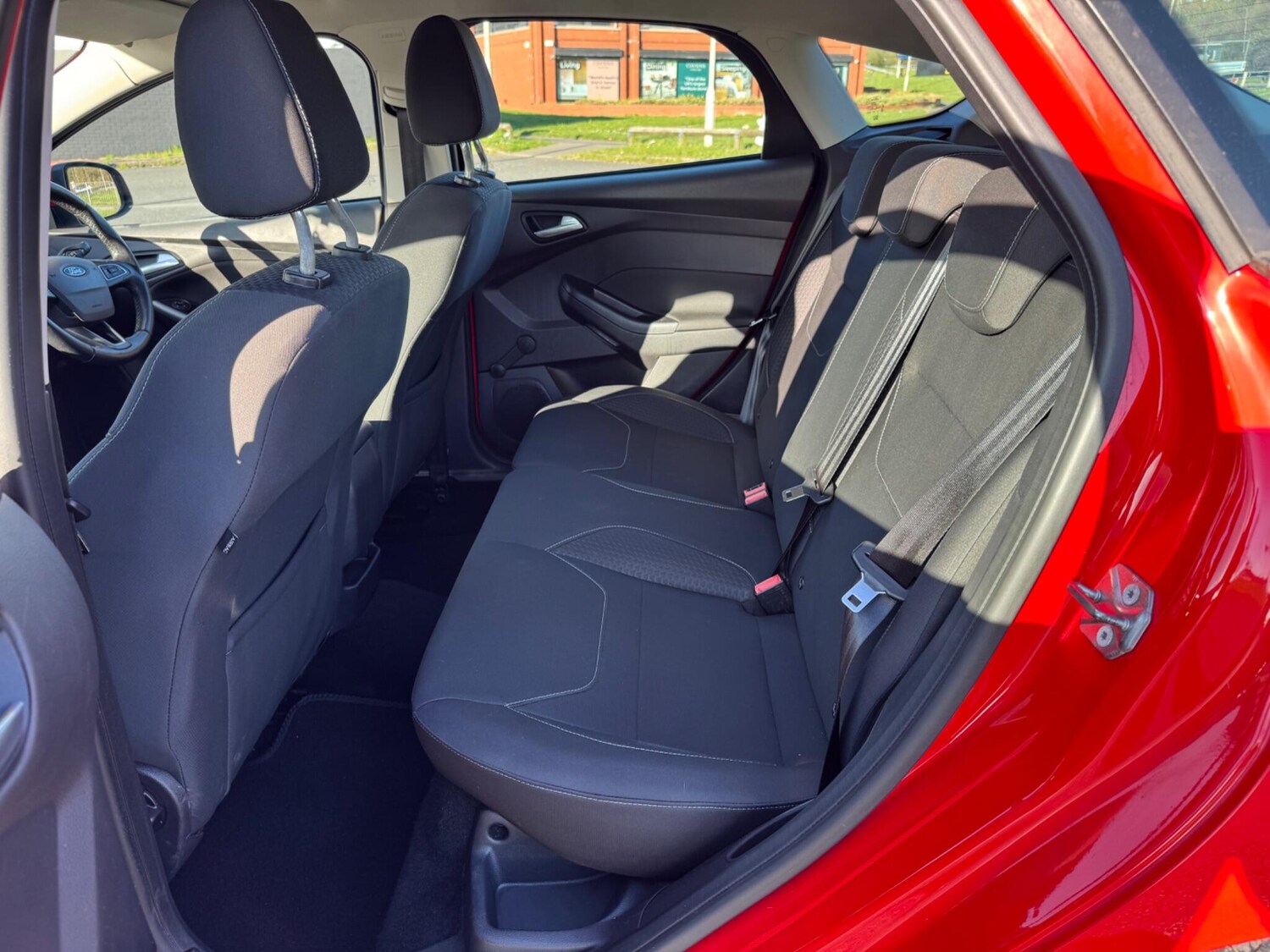 Used Ford Focus for sale - 77939631: Photo 14