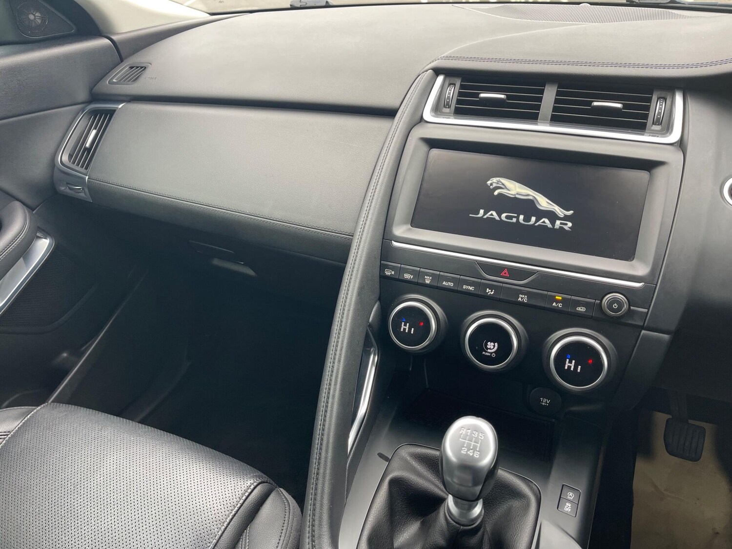 Used Jaguar E-Pace 2018 for sale - 76988724: Photo 11