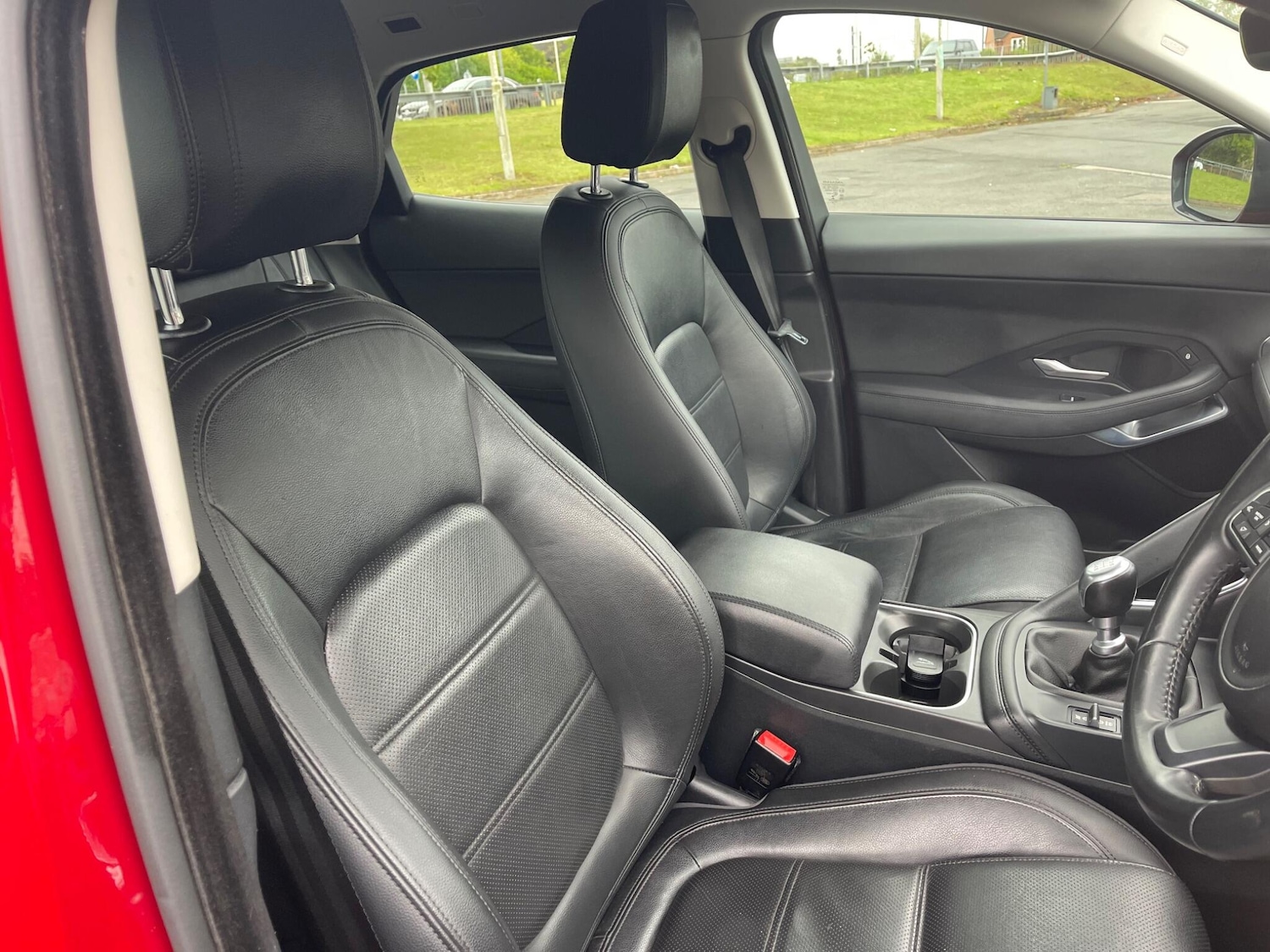 Used Jaguar E-Pace 2018 for sale - 76988724: Photo 16