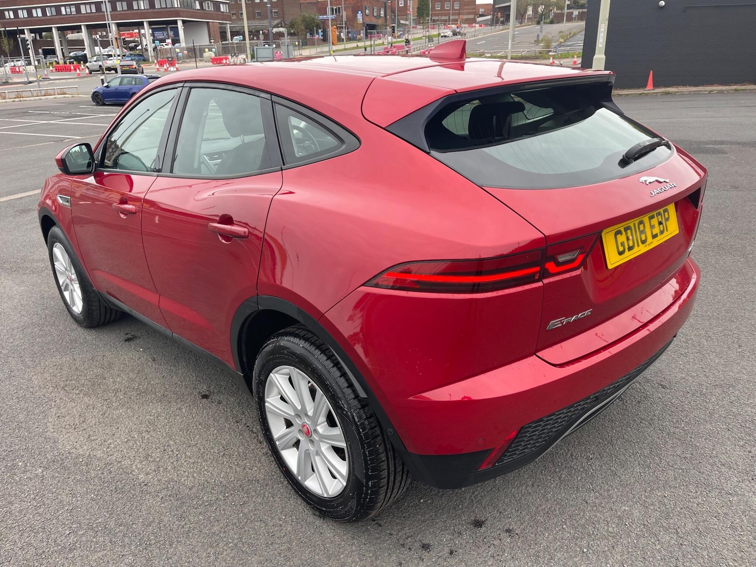 Used Jaguar E-Pace 2018 for sale - 76988724: Photo 2