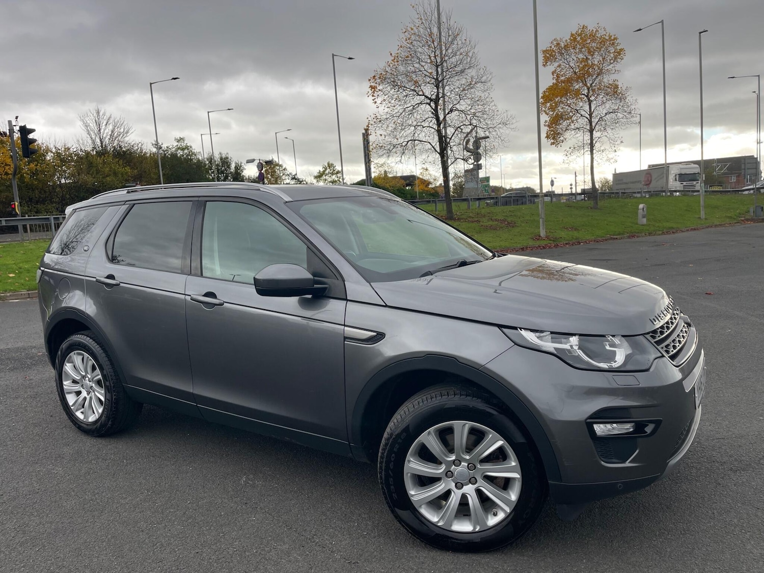 Used Land Rover Discovery Sport 2016 for sale - 76371353: Photo 1