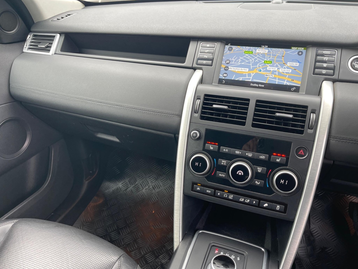 Used Land Rover Discovery Sport 2016 for sale - 76371353: Photo 11