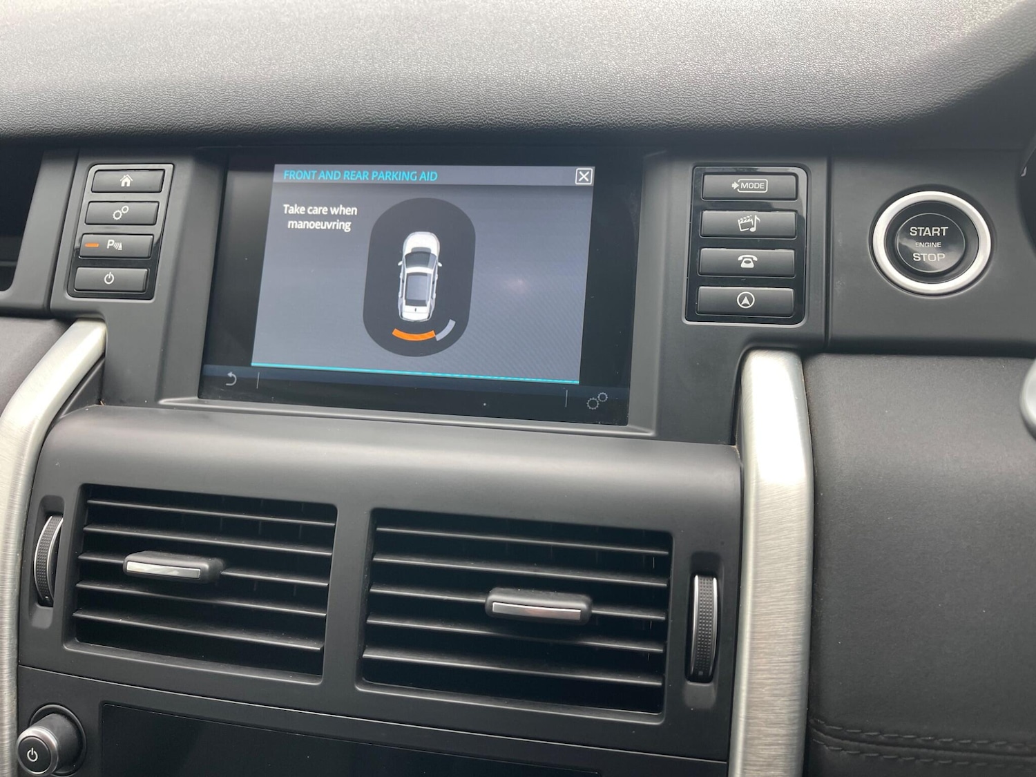 Used Land Rover Discovery Sport 2016 for sale - 76371353: Photo 14