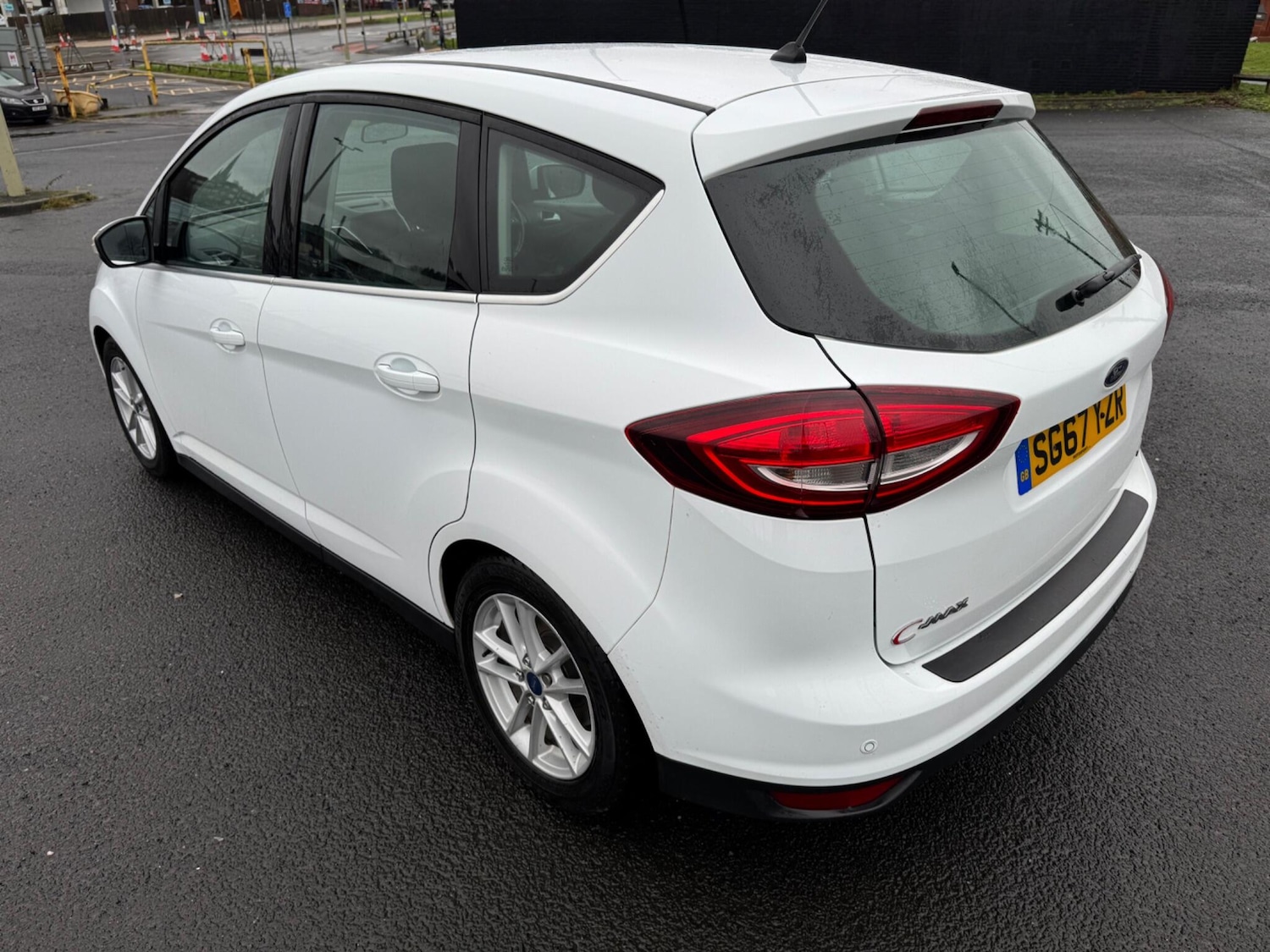 Used Ford C-Max 2017 for sale - 77278574: Photo 2