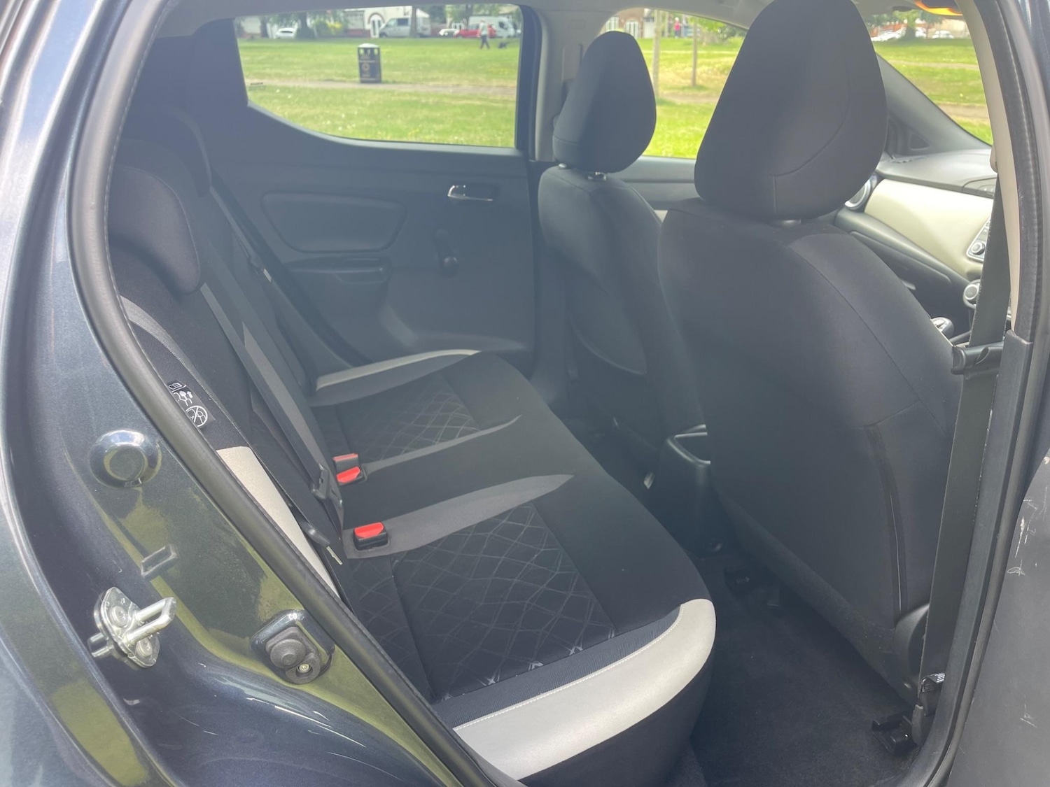 Used Nissan Micra 2017 for sale - 76991336: Photo 15