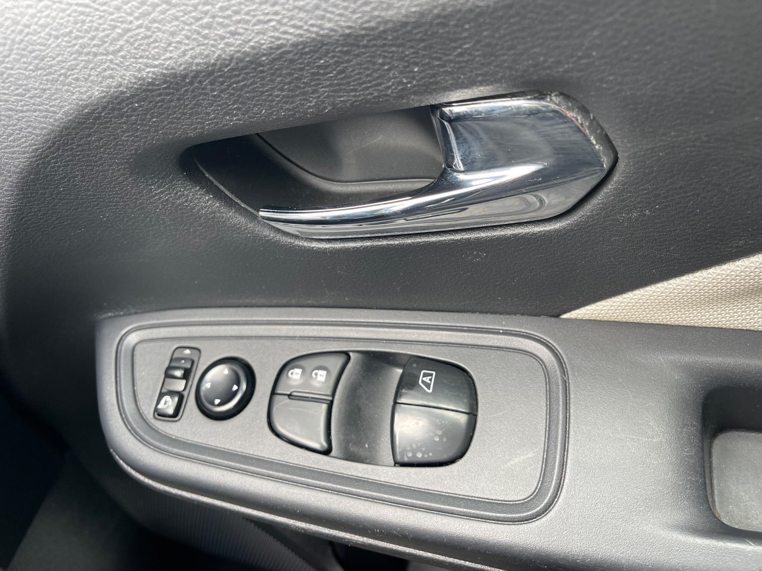 Used Nissan Micra 2017 for sale - 76991336: Photo 18