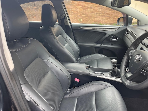 Used Toyota Avensis 2015 for sale - 75519241: Photo 12