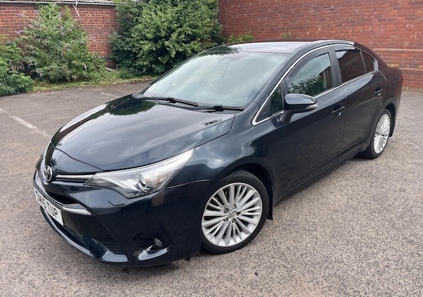 Used Toyota Avensis 2015 for sale - 75519241: Photo 3