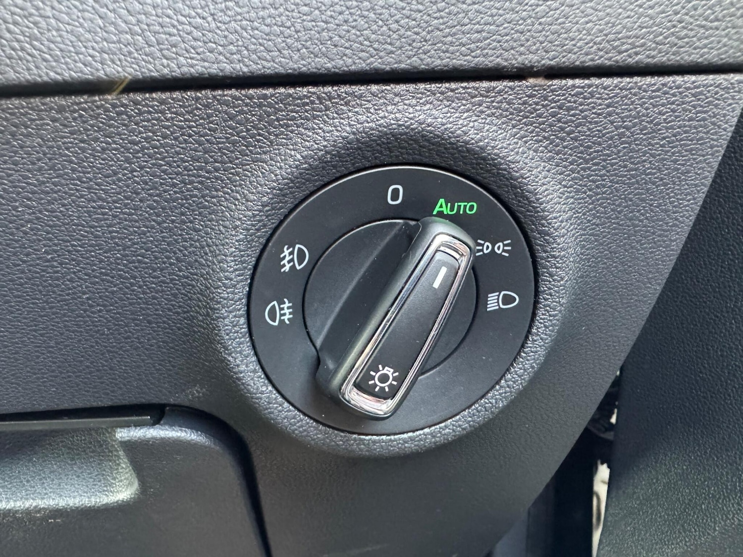 Used Skoda Karoq 2018 for sale - 77898629: Photo 21