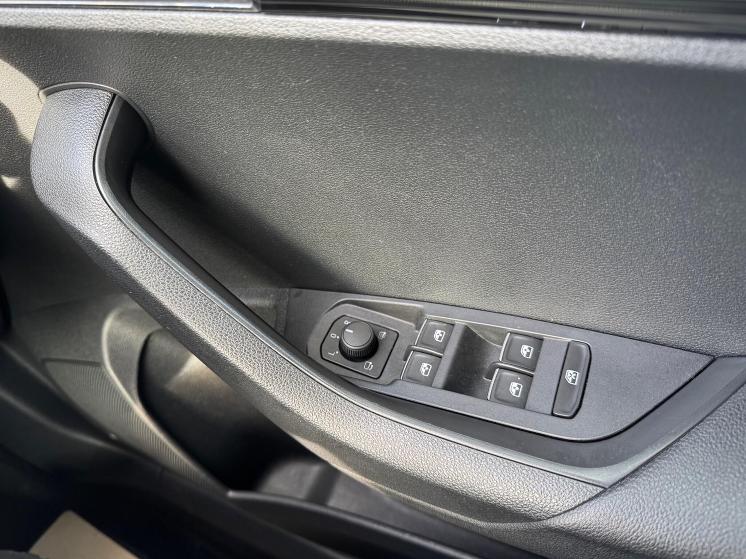 Used Skoda Karoq 2018 for sale - 77898629: Photo 24