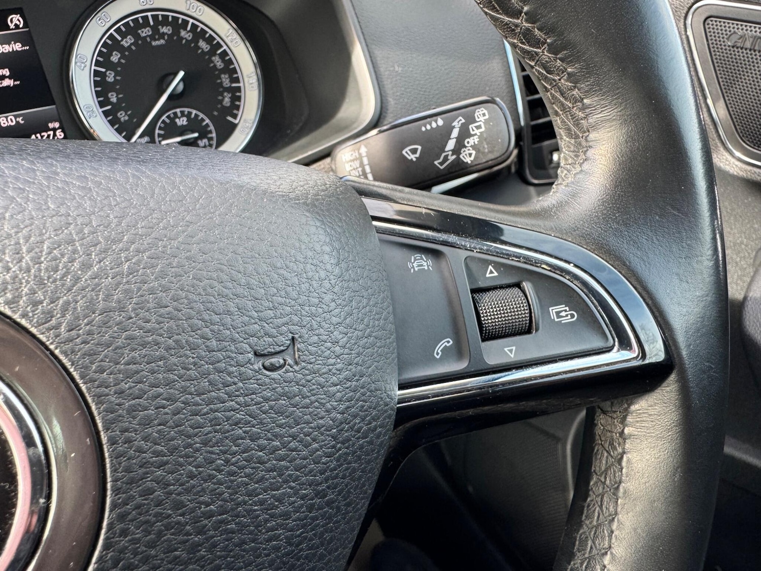 Used Skoda Karoq 2018 for sale - 77898629: Photo 30