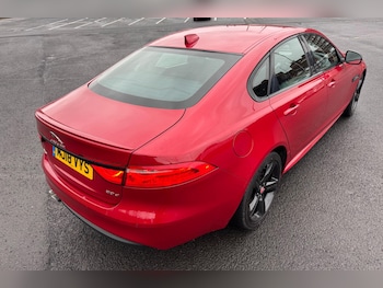 Used Jaguar XF 2018 for sale - 76975722: Photo