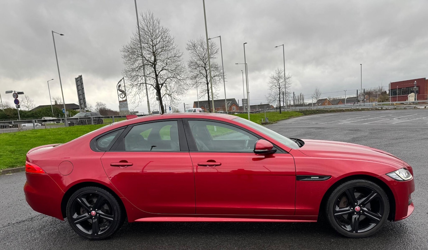 Used Jaguar XF 2018 for sale - 76975722: Photo 7