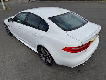 Used Jaguar XE 2018 for sale - 79756264: Photo