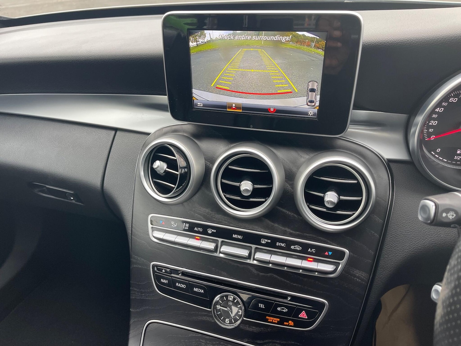 Used Mercedes-Benz C Class 2016 for sale - 76989958: Photo 12