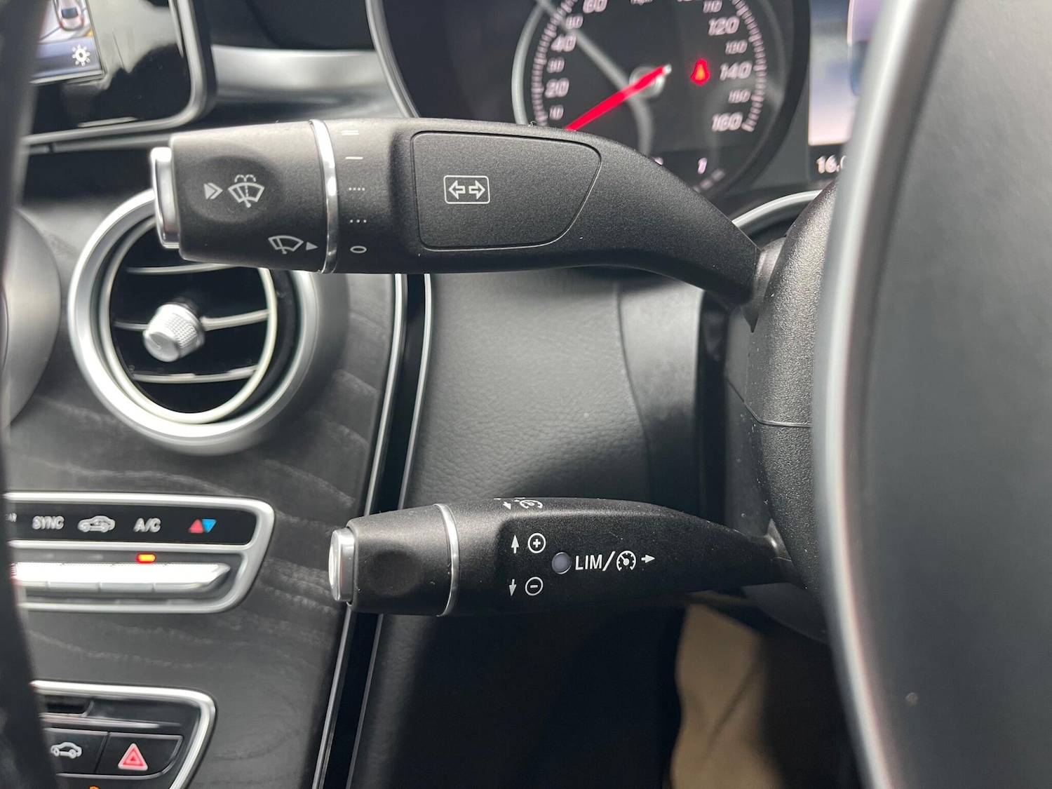 Used Mercedes-Benz C Class 2016 for sale - 76989958: Photo 24