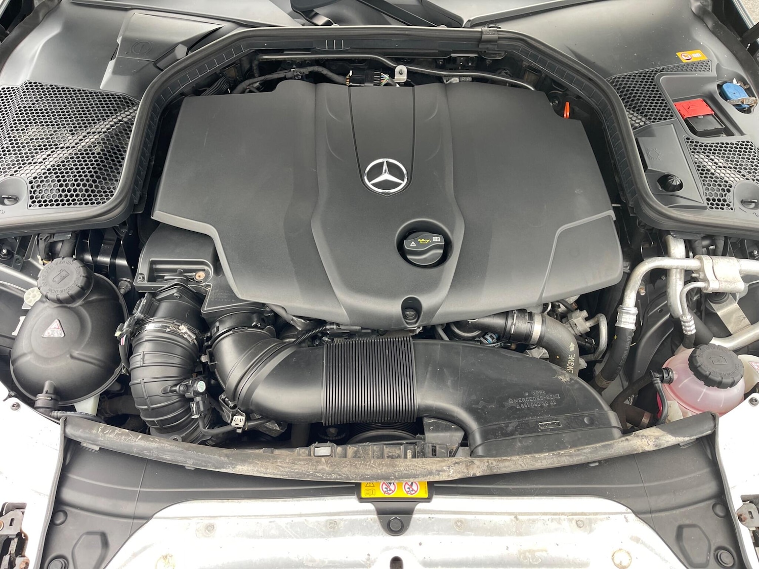 Used Mercedes-Benz C Class 2016 for sale - 76989958: Photo 31