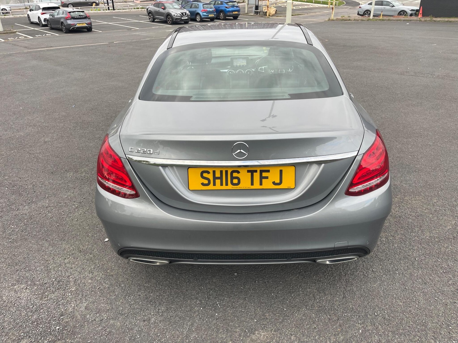 Used Mercedes-Benz C Class 2016 for sale - 76989958: Photo 6