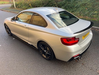 Used BMW 2 Series 2014 for sale - 76990611: Photo