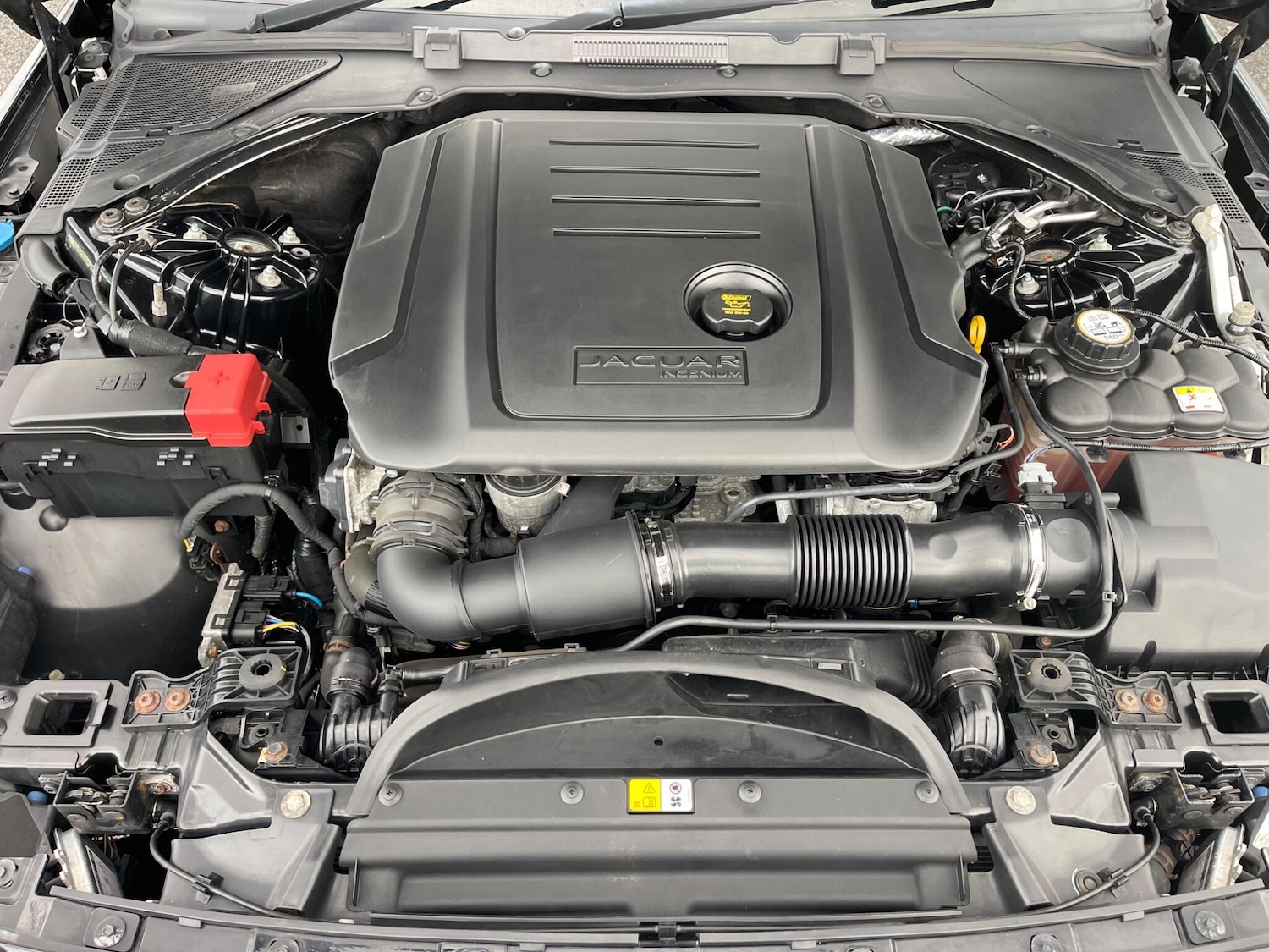 Used Jaguar XE 2016 for sale - 76361477: Photo 29