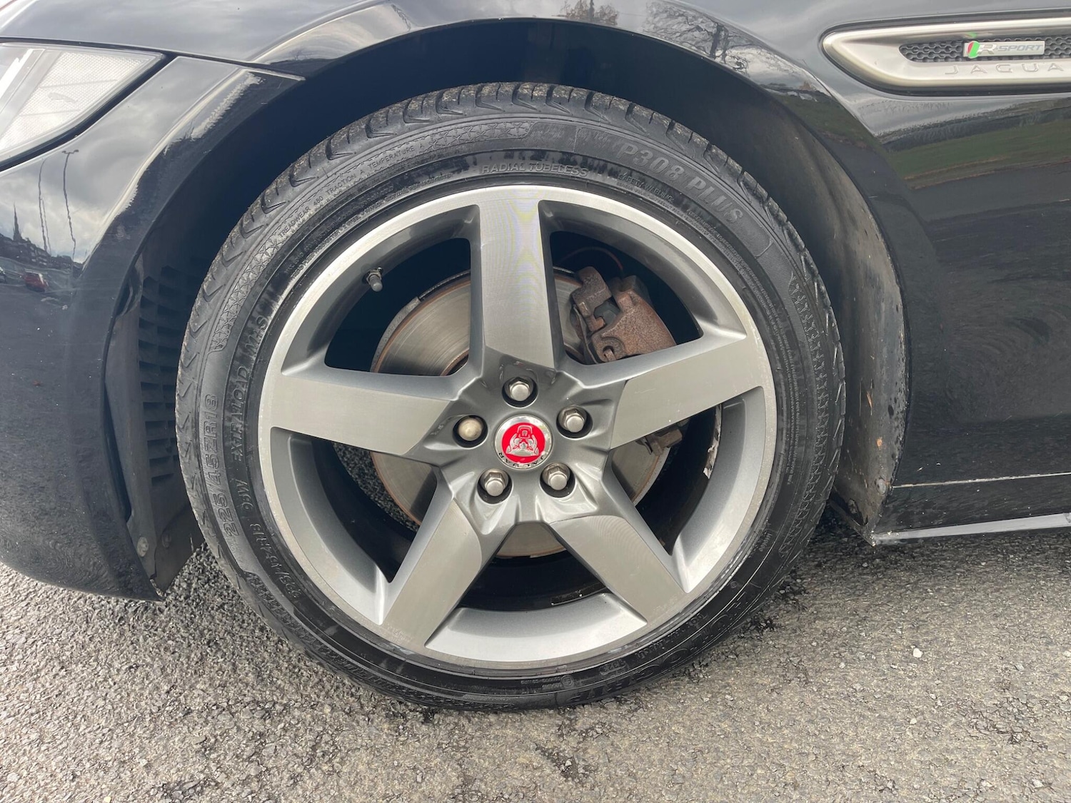 Used Jaguar XE 2016 for sale - 76361477: Photo 30